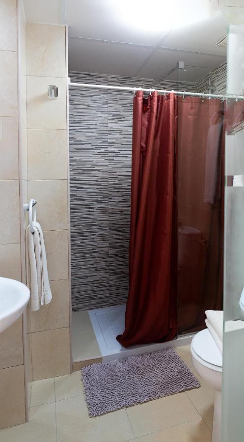 Hostal Yebisah Santa Eularia des Riu Luaran gambar