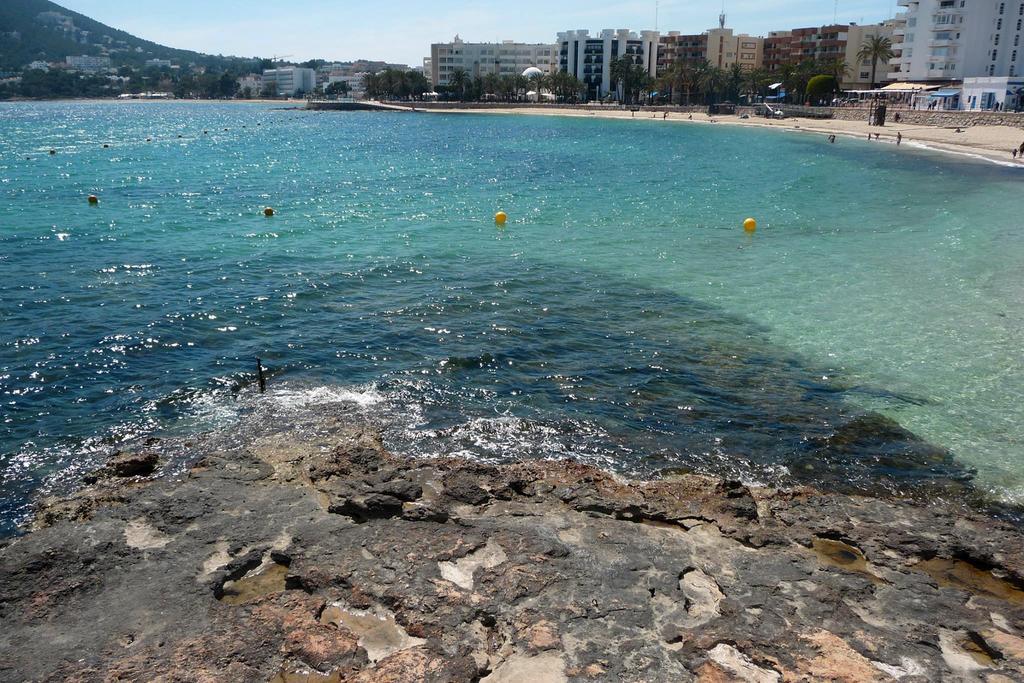 Hostal Yebisah Santa Eularia des Riu Luaran gambar