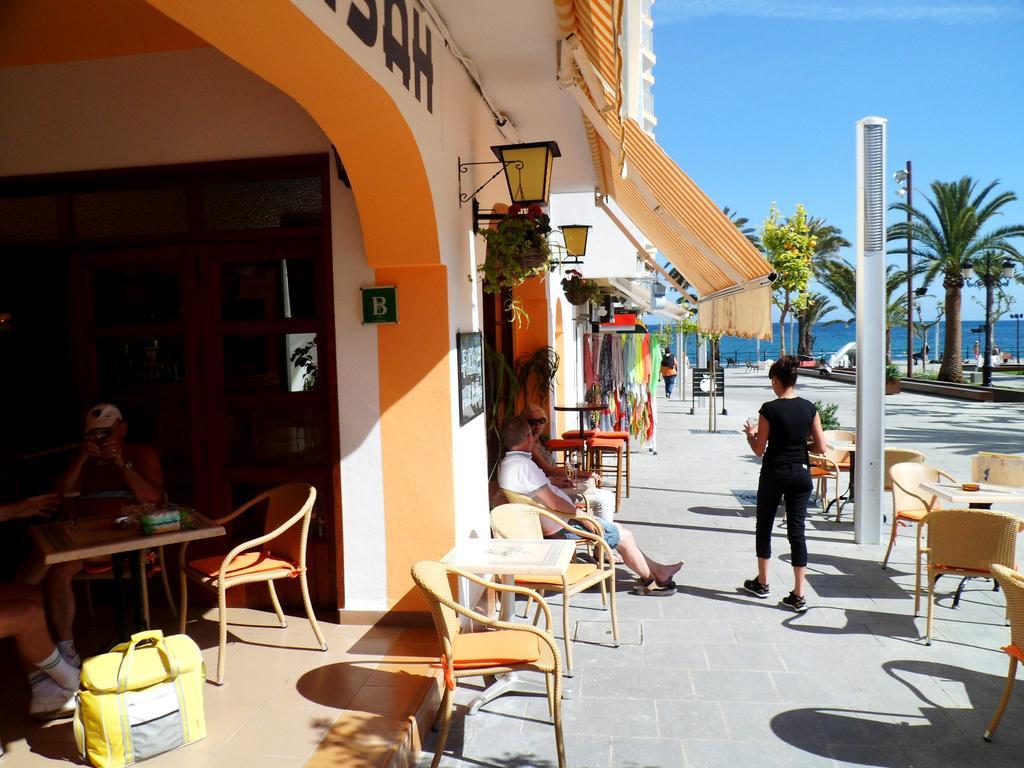 Hostal Yebisah Santa Eularia des Riu Luaran gambar